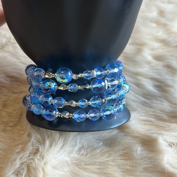 Blue‎ wrap around crystal bracelet. New - #039 - Picture 1 of 5